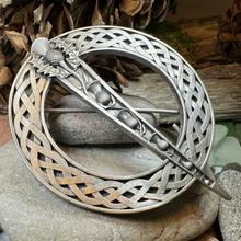 Load image into Gallery viewer, Strathclyde Thistle Tartan Pin