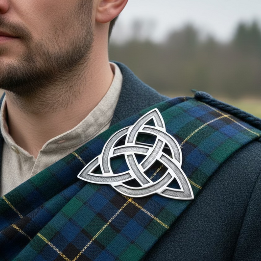 Large Celtic Triquetra Tartan Pin - Handmade in Scotland — view 6