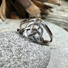 Load image into Gallery viewer, Dainty Little Celtic Ring