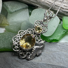 Load image into Gallery viewer, Seasong Seahorse Necklace