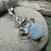 Load image into Gallery viewer, Carrie Crab Aquamarine Necklace
