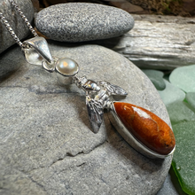 Load image into Gallery viewer, Summer Garden Bee Necklace