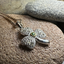 Load image into Gallery viewer, Shimmering Shamrock Necklace
