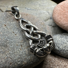 Load image into Gallery viewer, Croi Claddagh Necklace