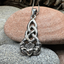 Load image into Gallery viewer, Croi Claddagh Necklace