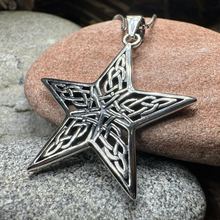 Load image into Gallery viewer, Constella Celtic Star Necklace