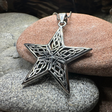 Load image into Gallery viewer, Constella Celtic Star Necklace
