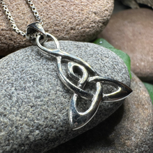 Load image into Gallery viewer, Mother's Knot Necklace