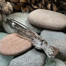 Load image into Gallery viewer, Tollak Thistle Kilt Pin