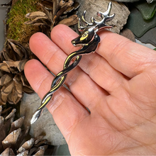 Load image into Gallery viewer, Stag Kilt Pin