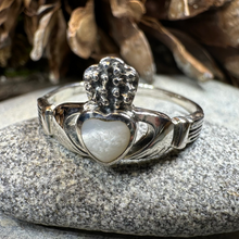 Load image into Gallery viewer, Aurora Claddagh Ring