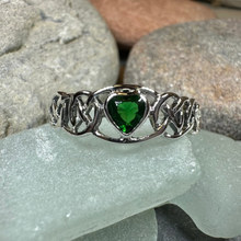 Load image into Gallery viewer, Amore Celtic Heart Ring