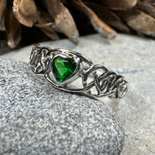 Load image into Gallery viewer, Amore Celtic Heart Ring