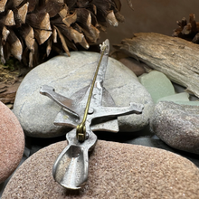 Load image into Gallery viewer, Alban Thistle Shield Kilt Pin