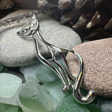 Load image into Gallery viewer, Couture Cat Brooch