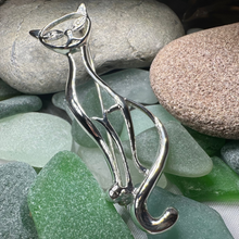 Load image into Gallery viewer, Couture Cat Brooch