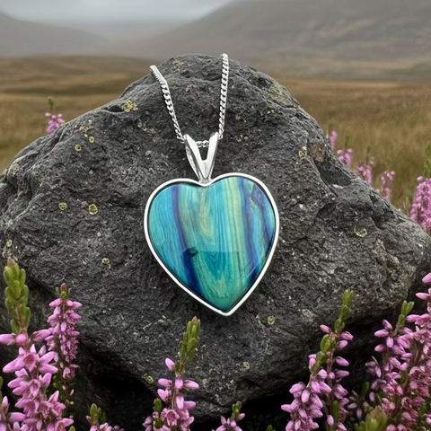 Load image into Gallery viewer, Scottish Heathergems Heart Necklace - Handmade in Scotland
