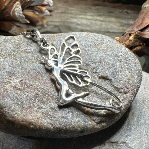 Load image into Gallery viewer, Celtic Meadow Fairy Necklace
