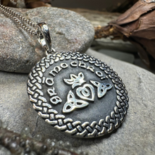 Load image into Gallery viewer, Celtic Gra Mo Chroi Necklace