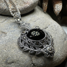 Load image into Gallery viewer, Vintage Onyx Celtic Necklace