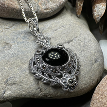 Load image into Gallery viewer, Vintage Onyx Celtic Necklace