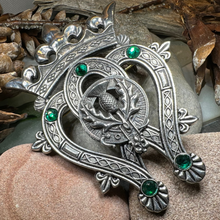 Load image into Gallery viewer, Highland Luckenbooth Plaid Pin