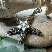 Load image into Gallery viewer, Seadreamer Starfish Necklace