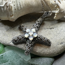 Load image into Gallery viewer, Seadreamer Starfish Necklace