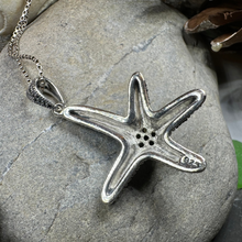 Load image into Gallery viewer, Seadreamer Starfish Necklace