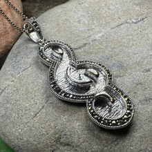 Load image into Gallery viewer, Crescendo Music Note Necklace