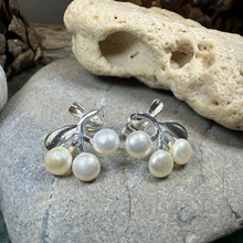 Load image into Gallery viewer, Pearl Bayberry Earrings