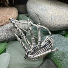 Load image into Gallery viewer, Scottish Bagpipes Pin