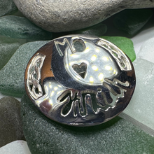 Load image into Gallery viewer, Gaelic "My Darling" Brooch