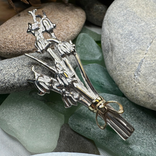 Load image into Gallery viewer, Bluebell Posey Brooch