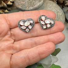 Load image into Gallery viewer, Timeless Heart Post Earrings