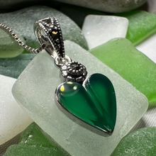 Load image into Gallery viewer, Aubrina Celtic Heart Necklace
