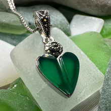 Load image into Gallery viewer, Aubrina Celtic Heart Necklace