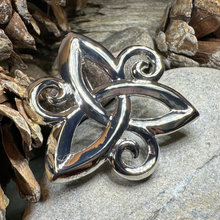 Load image into Gallery viewer, Ritona Celtic Spiral Brooch