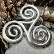Load image into Gallery viewer, Vesunna Celtic Spiral Brooch