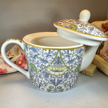 Load image into Gallery viewer, William Morris Lodden Fine China Teapot