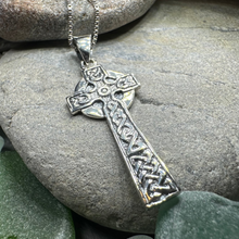 Load image into Gallery viewer, Simplicity Celtic Cross Necklace