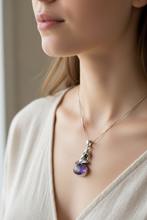 Load image into Gallery viewer, Mermaid's Song Necklace
