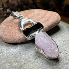 Load image into Gallery viewer, Crescent Moon Necklace