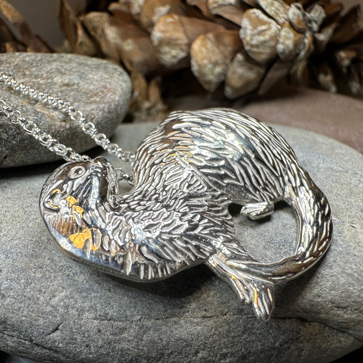 Dratsie Scottish Otter Necklace - Handmade in Scotland