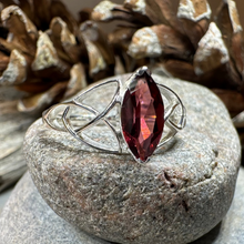 Load image into Gallery viewer, Millicent Celtic Trinity Knot Ring