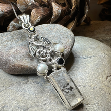 Load image into Gallery viewer, Avrae Dragon Necklace