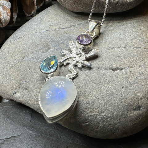 Load image into Gallery viewer, Shailyn Fairy Necklace