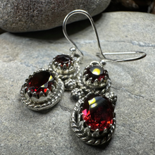 Load image into Gallery viewer, Garnet Romantic Earrings
