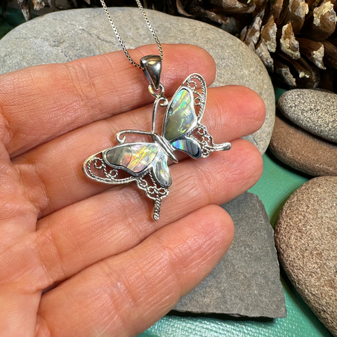 Load image into Gallery viewer, Adeliza Butterfly Necklace