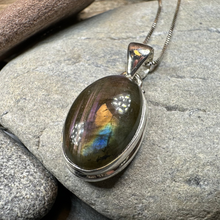 Load image into Gallery viewer, Celtic Purple Night Necklace